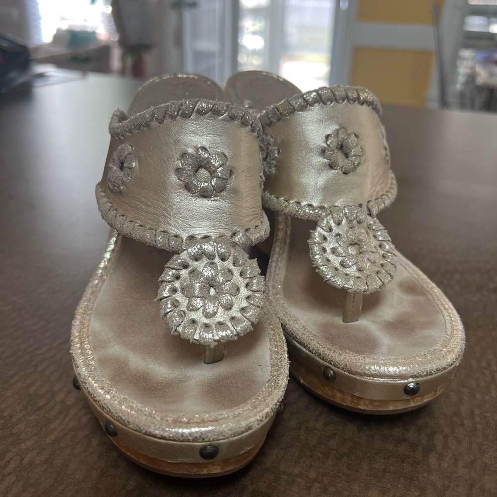 Jack Rogers Marbella wood wedge heels gold metallic color